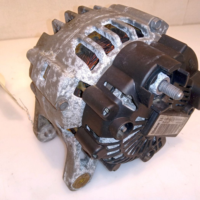Alternateur occasion RENAULT TWINGO II Phase 2 12-2011->12-2014 1.2i 16v 75ch 8200519296 4