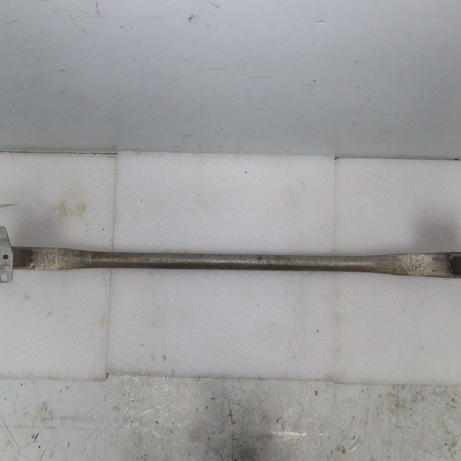 Renfort pare-choc arrière occasion RENAULT SCENIC III Phase 1 04-2009->11-2011 1.9 DCI 130ch 756100011R 2