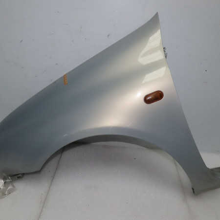 Aile avant gauche occasion RENAULT CLIO II Phase 1 03-1998->06-2001 1.4i 8v 75ch 7701473025