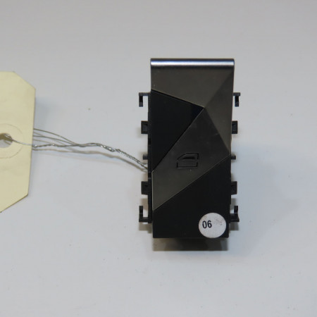 Commande leve-glace porte arrière droite occasion DS DS7 98177785DX