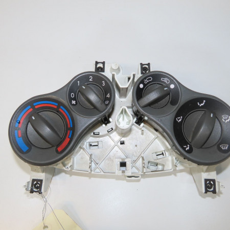 Commande de chauffage occasion FIAT PANDA II Phase 1 09-2003->12-2012 1.1i 77364880