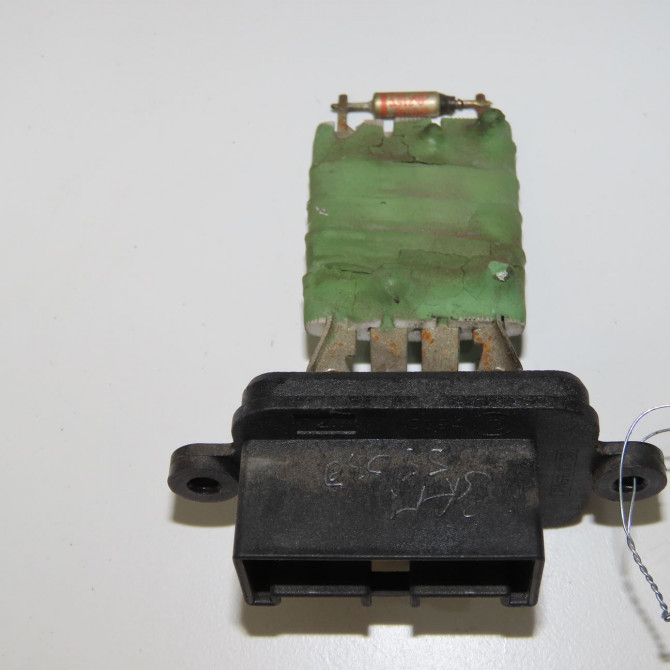 Resistance de chauffage occasion FIAT PANDA II Phase 1 09-2003->12-2012 1.1i 46723713 2