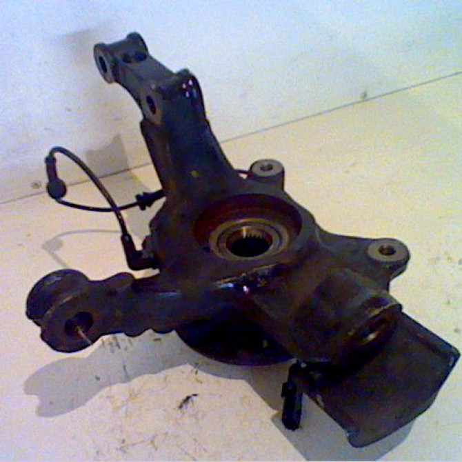 Moyeu avg occasion RENAULT LAGUNA III Phase 2 11-2010->03-2013 1.5 DCI 8v 110ch 402102771R 2