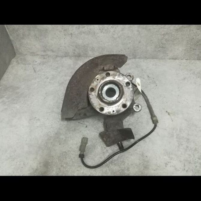 Moyeu avd occasion PEUGEOT 607 Phase 1 11-1999->09-2004 2.2 HDI 335031 1