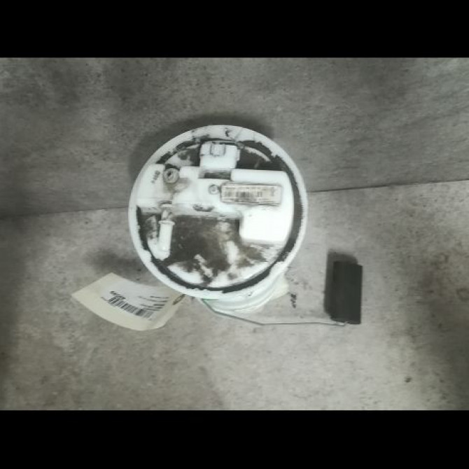 Pompe à carburant immergée occasion RENAULT TWINGO II Phase 1 06-2007->11-2011 1.2i 16v 75ch 8200368239 2