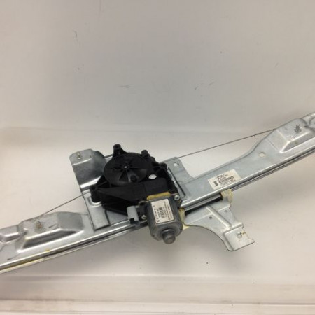 Mecanisme + moteur lève-glace avant droit occasion PEUGEOT 208 Phase 2 04-2015->... 9673154380