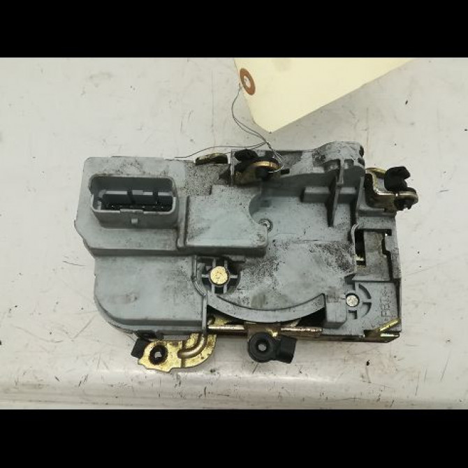 Serrure porte avd occasion PEUGEOT 406 Phase 2 04-1999->04-2004 9136J6 2