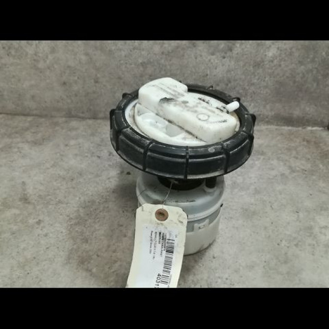 Pompe à carburant immergée occasion RENAULT CLIO II Phase 2 06-2001->07-2006 1.4i 16v 8200683207 1