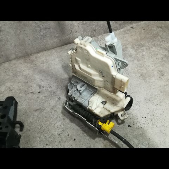 Serrure porte avd occasion AUDI A6 IV phase 1 02-2012->02-2015 3.0 TDI 204ch 8J1837016F 2