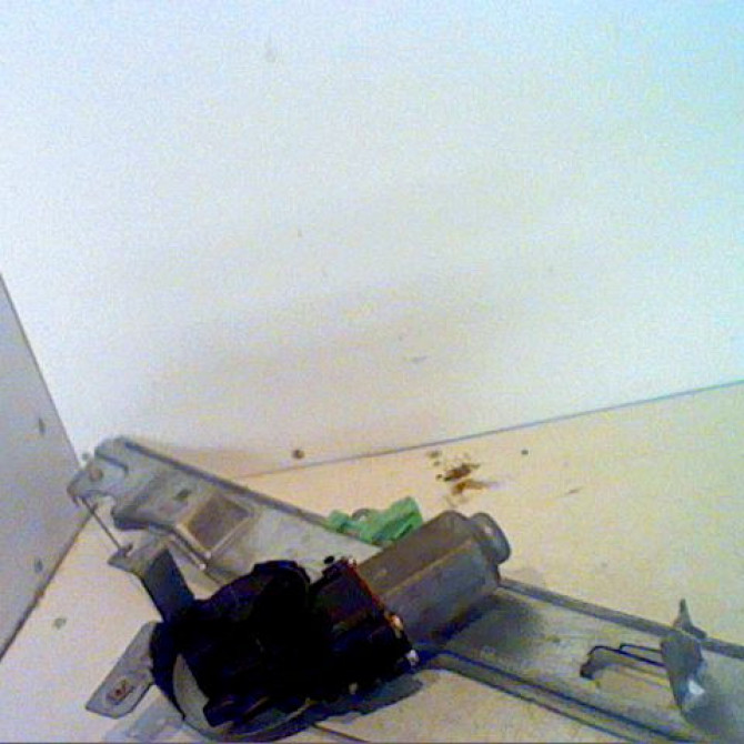 Mecanisme + moteur lève-glace avant droit occasion RENAULT SCENIC II Phase 1 03-2004->09-2006 1.5 DCI 100ch 8200646840 1