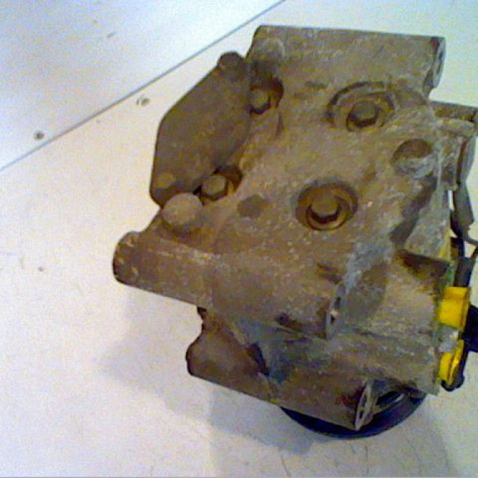 Compresseur air conditionne occasion FORD FUSION Phase 1 09-2002->10-2005 1.6i 4588121 2