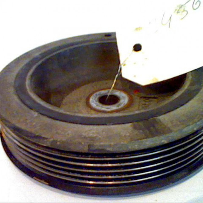 Poulie de vilebrequin occasion RENAULT SCENIC I Phase 1 09-1996->08-1999 8200689702 1