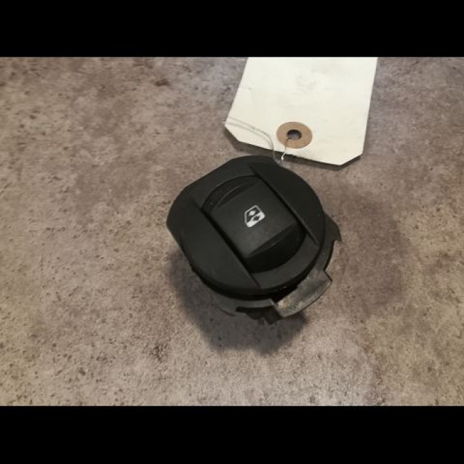 Commande leve-glace porte arrière gauche occasion RENAULT VELSATIS Phase 1 01-2002->04-2005 2.2 DCI 150ch 8200114209 1
