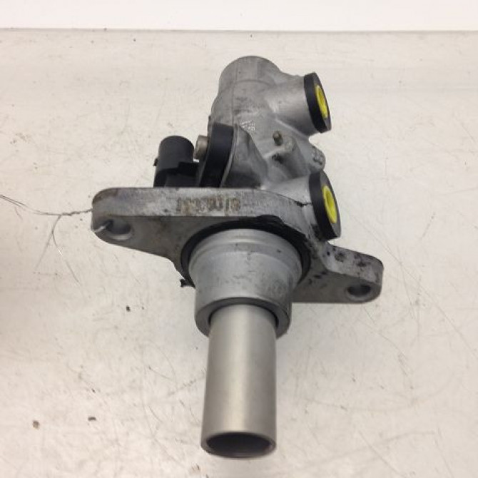 Maitre cylindre occasion VOLKSWAGEN PASSAT VI Phase 1 10-2010->... 2.0 TDI 140ch 3C1614019E 1