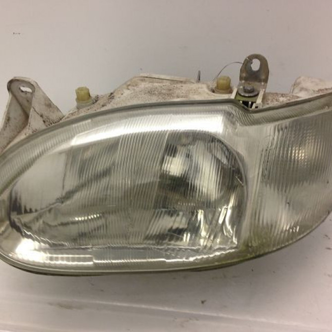 Phare gauche occasion FORD ESCORT V Phase 1 01-1995->08-2000 TD 70ch 1046881 1