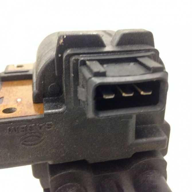 Bobine allumage occasion RENAULT MEGANE I Phase 1 11-1995->03-1999 1.6 7701041607 3