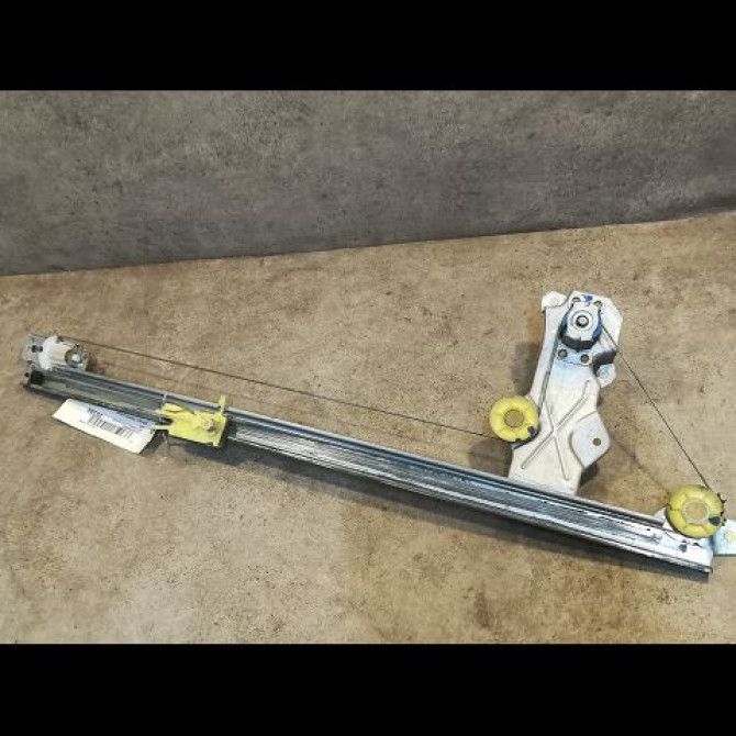 Mécanisme lève-glace avant gauche occasion RENAULT TRAFIC II Phase 1 10-2001->08-2006 1.9 DCI 82ch 7700311818 2