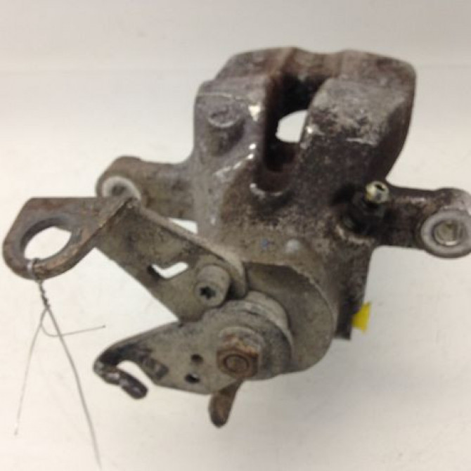 Etrier de frein arrière droit occasion ALFA ROMEO 147 Phase 1 09-2000->09-2004 1.9 JTD 115ch 77364540 3