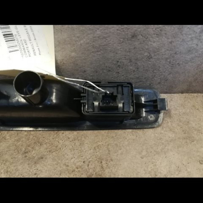 Commande leve-glace porte arrière droite occasion RENAULT MEGANE III Phase 3 10-2013->... 1.5 DCI 110ch 2