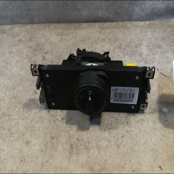 Commande de chauffage occasion SEAT CORDOBA I phase 2 VARIO 09-1999->10-2002 1.9 SDI 68ch 6K0819045E 1