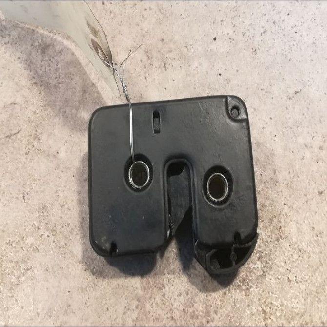 Serrure hayon occasion SEAT CORDOBA I phase 2 VARIO 09-1999->10-2002 1.9 SDI 68ch 6K0827505K 1