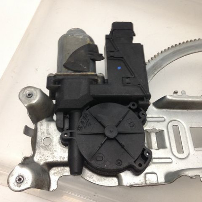 Mecanisme+moteur leve-glace avg occasion OPEL CORSA III Phase 1 10-2000->08-2003 1.0i 12v 9196410 2
