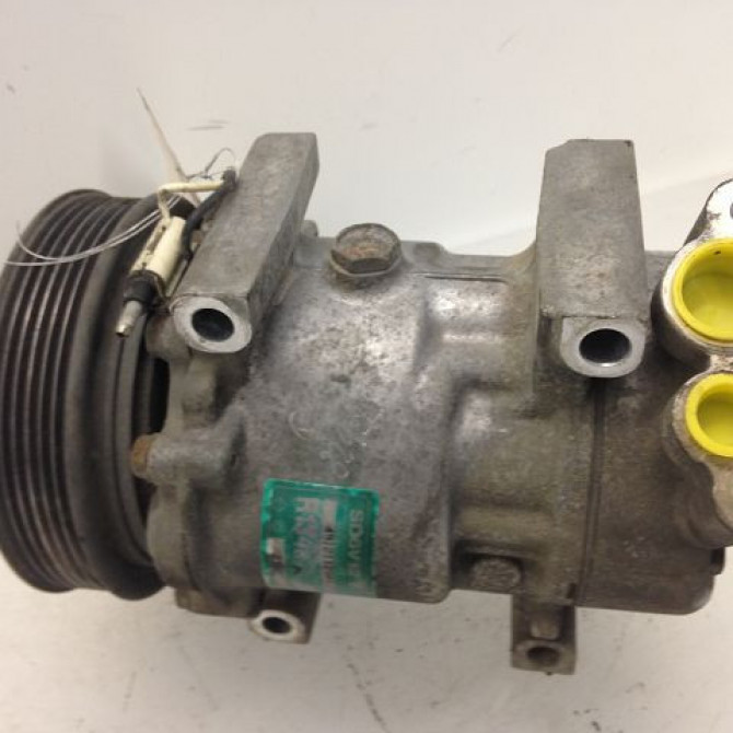 Compresseur air conditionne occasion RENAULT CLIO II Phase 1 03-1998->06-2001 1.2 8200509067 2