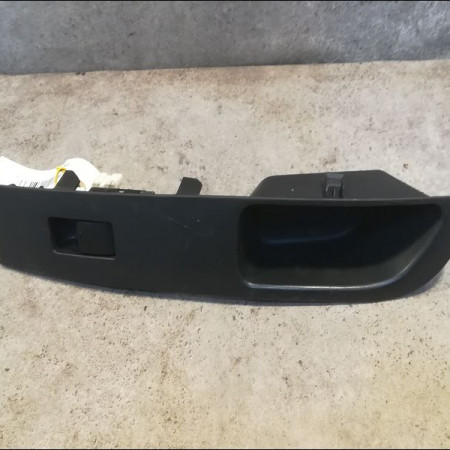Commande lève-glace porte avant droite occasion NISSAN MICRA III Phase 3 11-2007->11-2010 1.5 DCI 90ch 254111VX0A