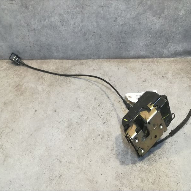 Serrure porte ard occasion RENAULT SCENIC II Phase 1 03-2004->09-2006 1.5 DCI 80ch 8200119332 1