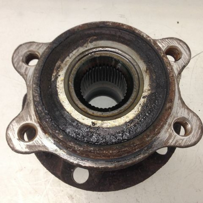 Moyeu avg occasion AUDI A6 II Phase 2 07-2001->05-2004 4E0498625D 2