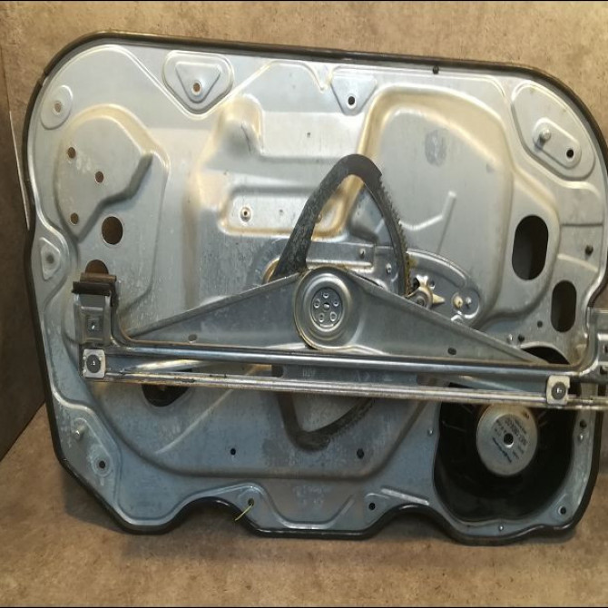 Mecanisme + moteur lève-glace avant droit occasion FORD FOCUS II Phase 1 09-2004->12-2007 1.6 TDCI 110ch 1738646 2
