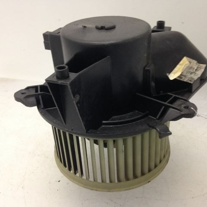 Ventilateur de chauffage occasion FIAT PUNTO II Phase 1 10-1999->05-2003 60 46770817 1