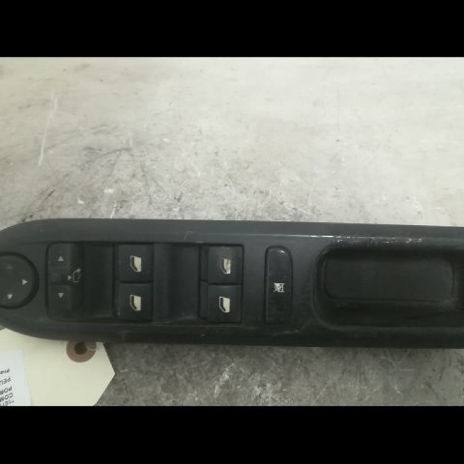Commande lève-glace porte avant gauche occasion PEUGEOT 407 Phase 2 BREAK 07-2008->04-2011 2.0 HDI 140ch 1