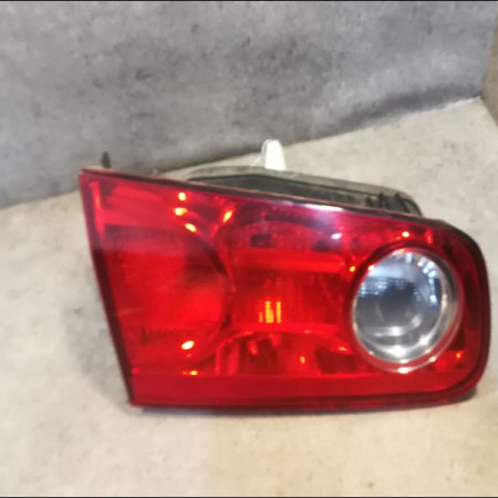 Feu arrière interieur gauche occasion RENAULT LAGUNA II Phase 2 03-2005->09-2007 2.0 DCI 150ch 8200262110