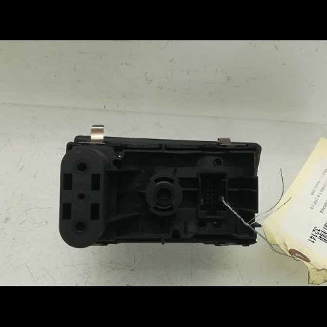 Commande eclairage occasion OPEL ZAFIRA II Phase 1 07-2005->12-2007 1.9 CDTI 120ch 93185584 2