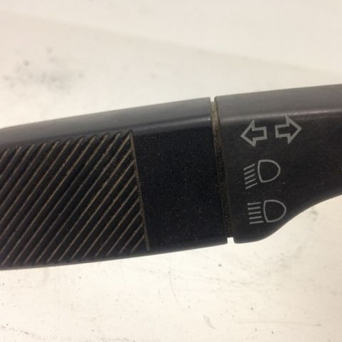 Commande clignotant occasion VOLKSWAGEN TRANSPORTER IV Phase 1 09-1990->03-1996 2.4 D 357941531A01C 2