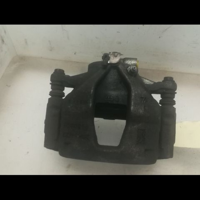 Etrier de frein avant gauche occasion FIAT GRANDE PUNTO III Phase 1 09-2005->12-2013 1.3 DT MULTIJET 16v 90ch 77363933 1