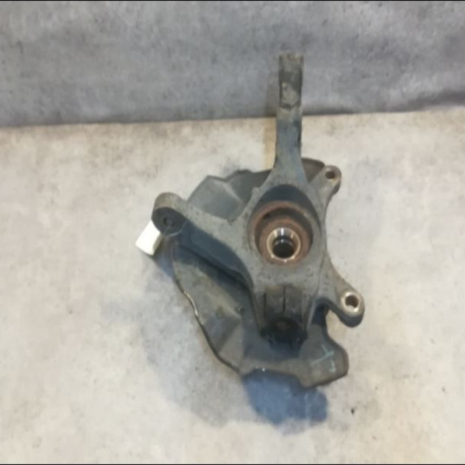 Moyeu avg occasion SUZUKI SWIFT III Phase 1 03-2005->09-2011 1.3i 90ch 2