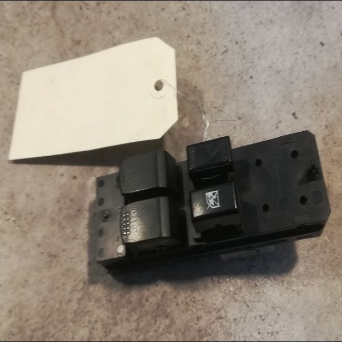Commande lève-glace porte avant gauche occasion SUZUKI SWIFT III Phase 1 03-2005->09-2011 1.3i 90ch 1