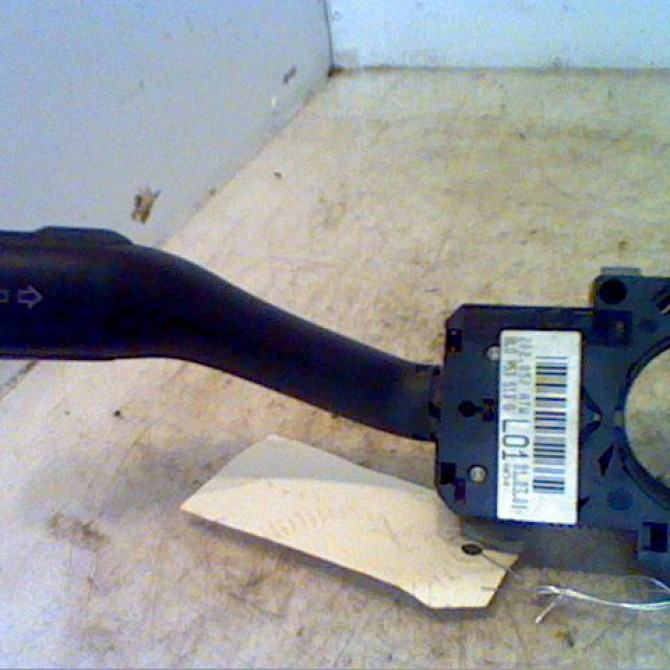 Bloc commodos occasion VOLKSWAGEN GOLF IV GOLF IV Phase 1 1998-01-01->2005-06-30 1.9 SDI 2