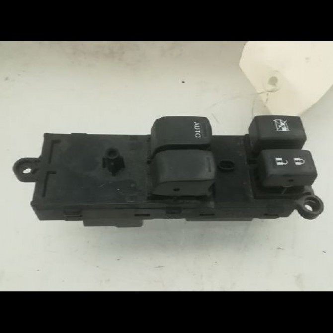 Commande lève-glace porte avant gauche occasion SUZUKI SWIFT IV Phase 1 09-2010->... 1.2 VVT 94ch 3799068L60 1