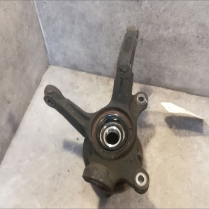 Moyeu avg occasion NISSAN MICRA II Phase 1 10-1992->09-1996 402024F100 2