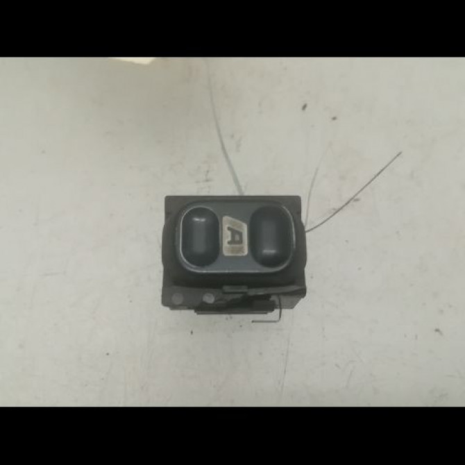 Commande lève-glace porte avant gauche occasion CITROEN BERLINGO I Phase 1 09-1996->11-2002 2.0 HDi 6552Z7 1