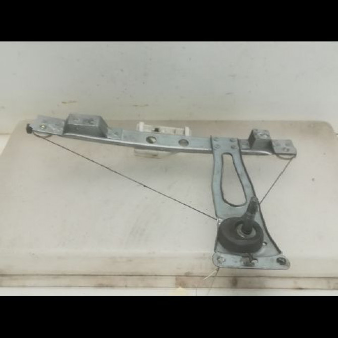 Mecanisme leve-glace arrière droit occasion CITROEN C3 I Phase 1 04-2002->10-2005 1.4HDI 8v 70ch 922475 1