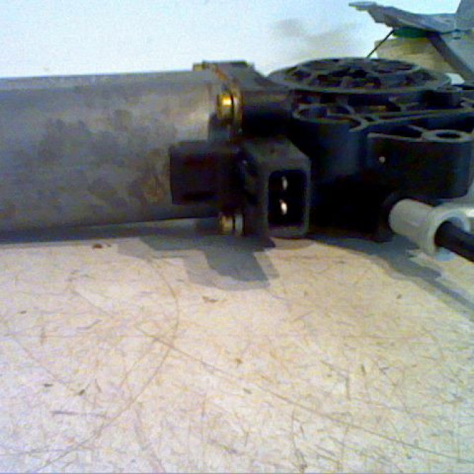 Mecanisme + moteur lève-glace avant droit occasion RENAULT ESPACE III Phase 1 12-1996->09-2002 2.2 DT 6025300976 2