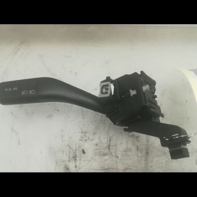 Commande clignotant occasion VOLKSWAGEN GOLF V Phase 1 11-2003->10-2008 1.9 TDI 90ch 3C8941431XSH 1