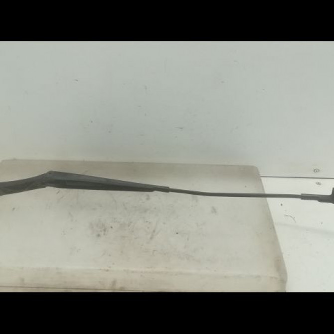 Bras essuie-glace avant droit occasion VOLKSWAGEN GOLF V Phase 1 11-2003->10-2008 1.9 TDI 90ch 1K195540903C 1