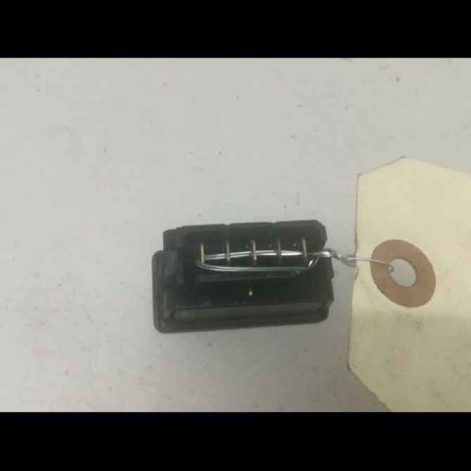 Commande lève-glace porte avant droite occasion PEUGEOT 405 Phase 2 07-1992->06-1996 1.9 D 2