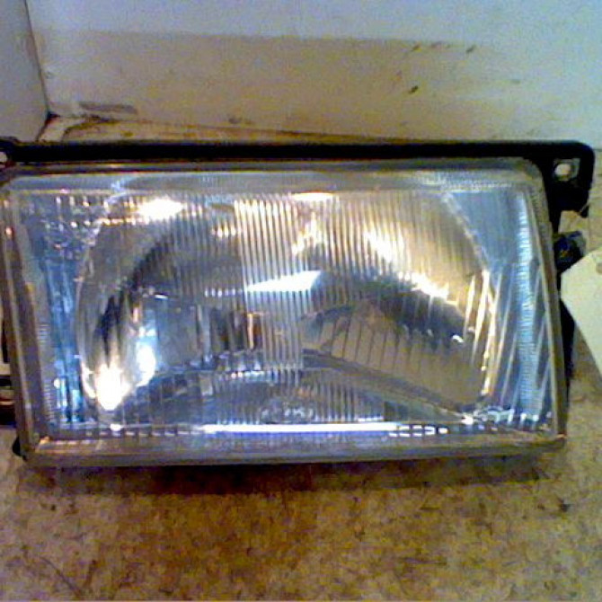 Phare droit occasion VOLKSWAGEN POLO II Phase 1 11-1981->10-1990 1