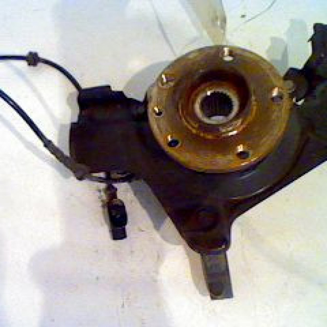 Moyeu avg occasion FIAT 500 L II Phase 1 07-2012->... 1.6 D 105ch 46836196 2